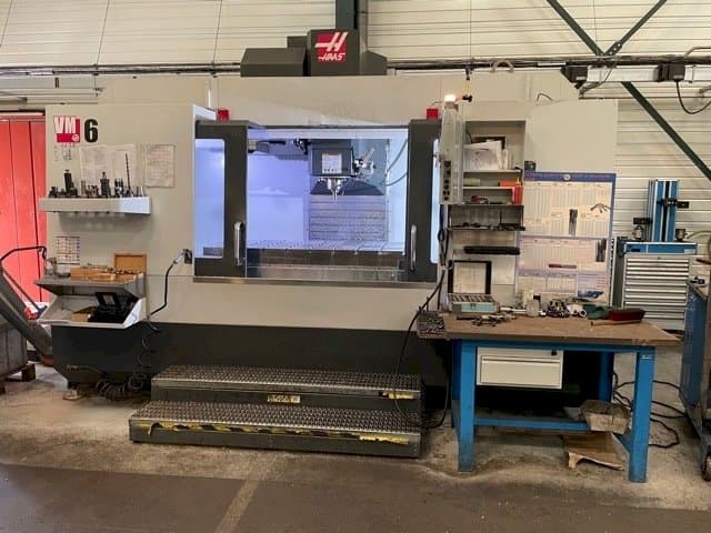 Mašīnas HAAS VM-6  pretskats