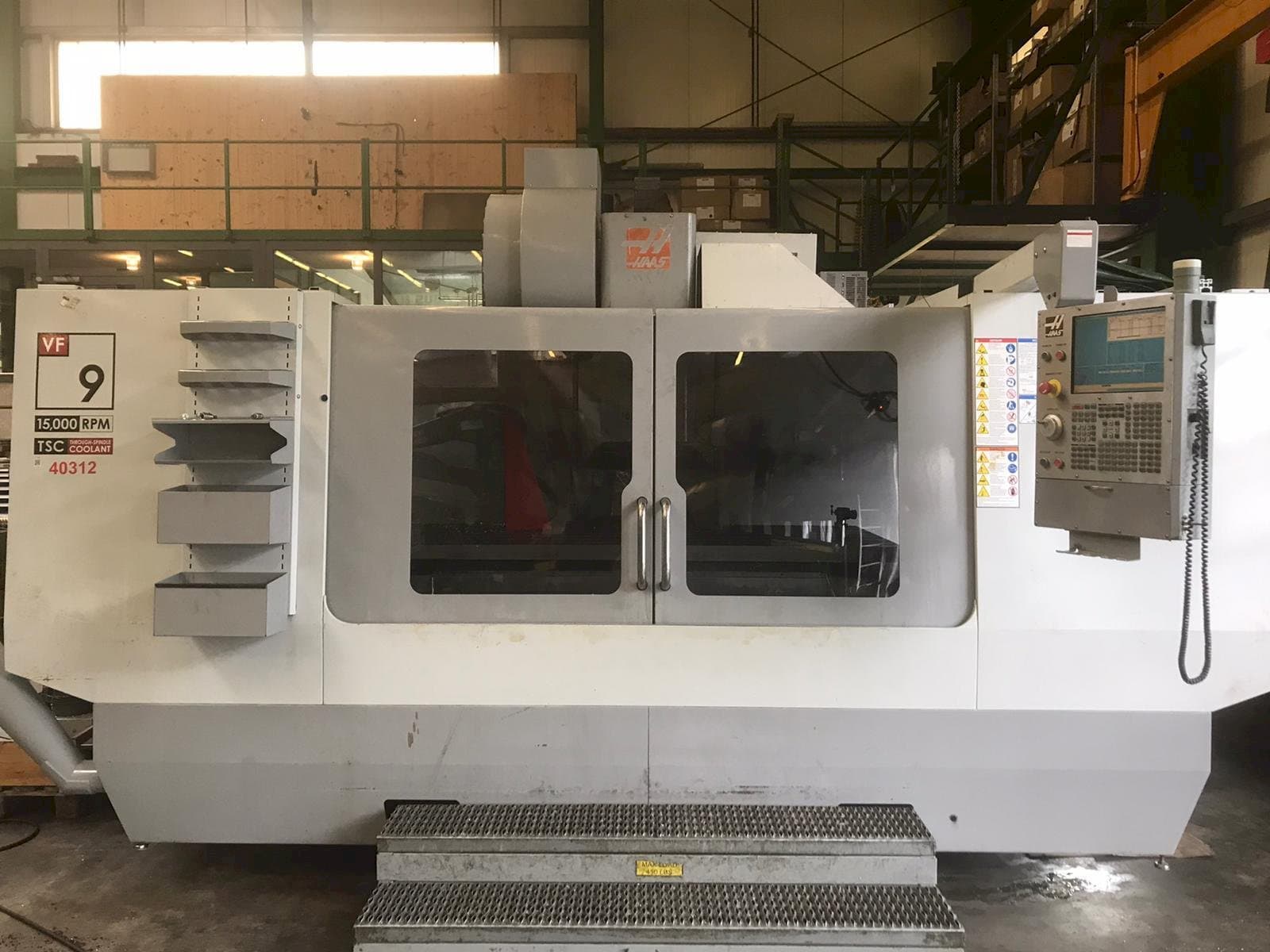 Mašīnas HAAS VF-9  pretskats