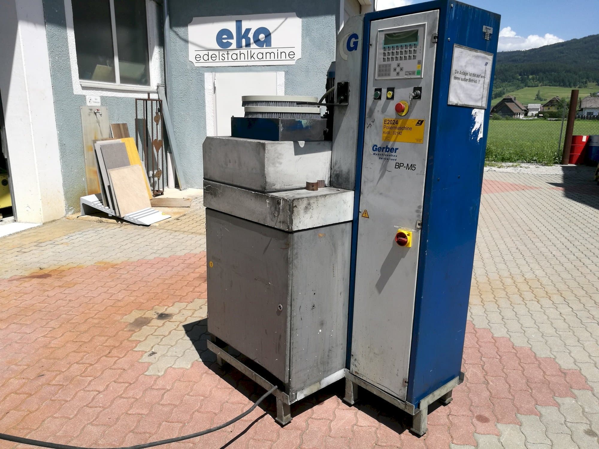 Mašīnas Gerber BP-M5 pretskats