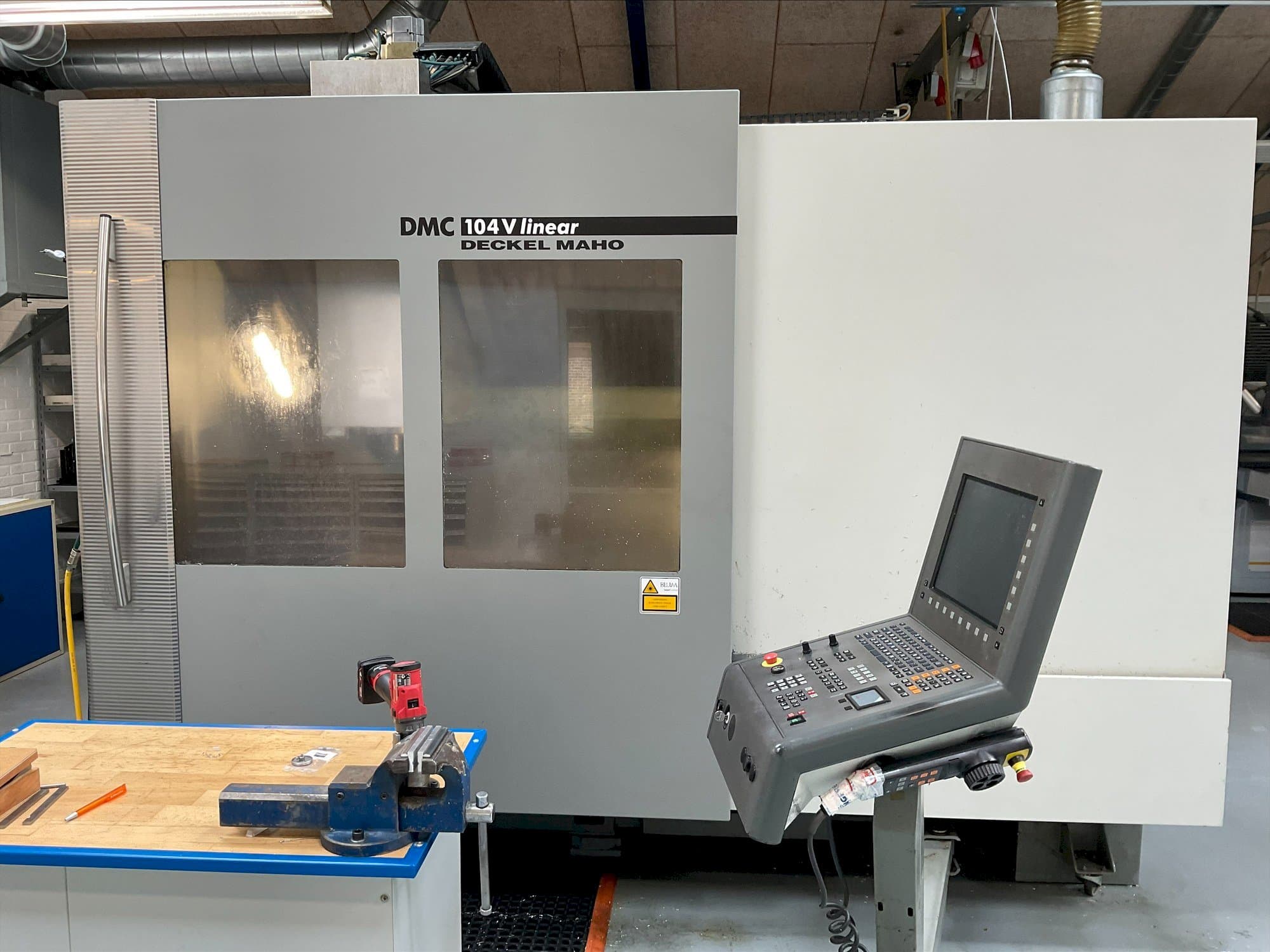 Mašīnas DMG MORI DMC 104V linear pretskats