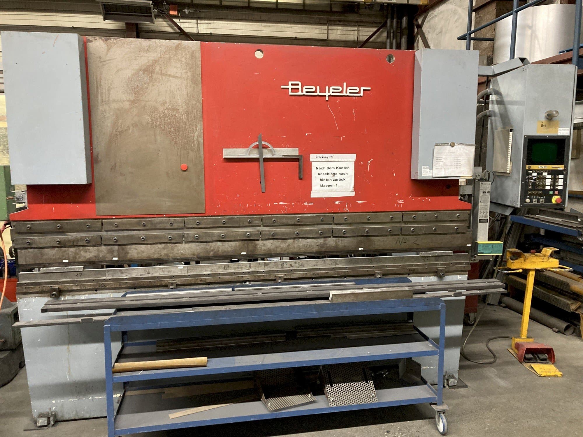 Mašīnas BEYELER M3 pretskats