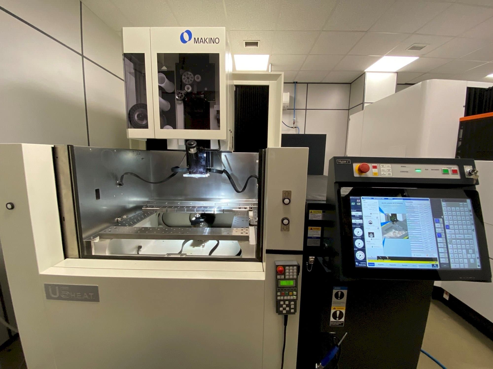 Mašīnas Makino U6 H.E.A.T. pretskats