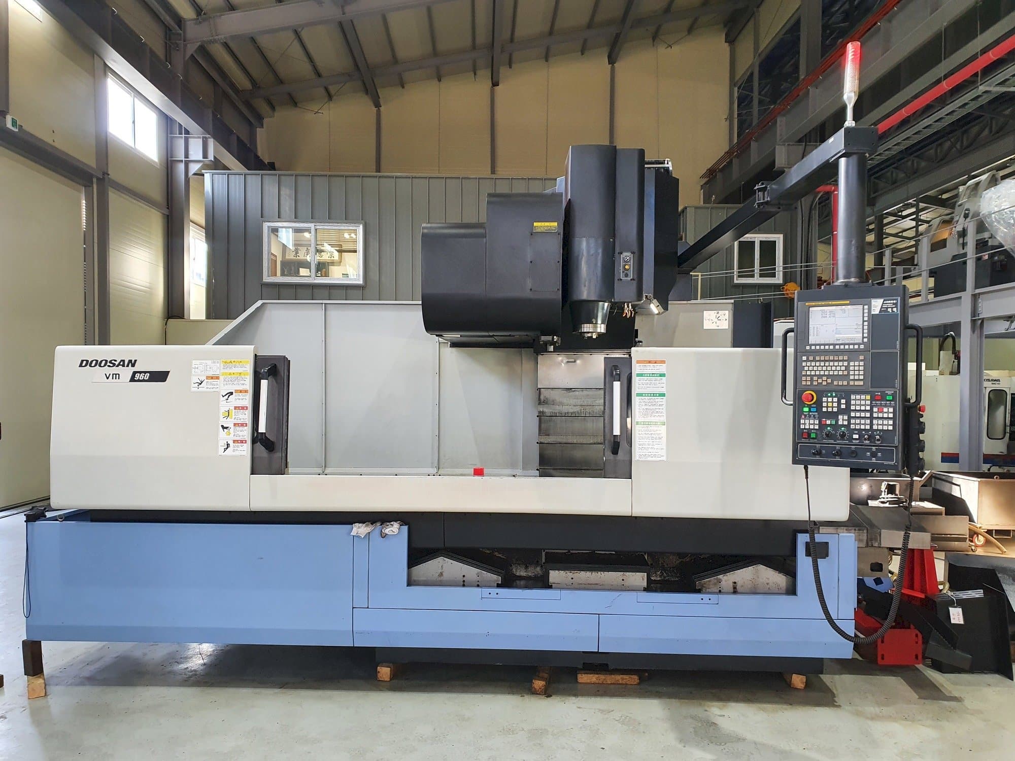 Mašīnas Doosan VM 960 pretskats
