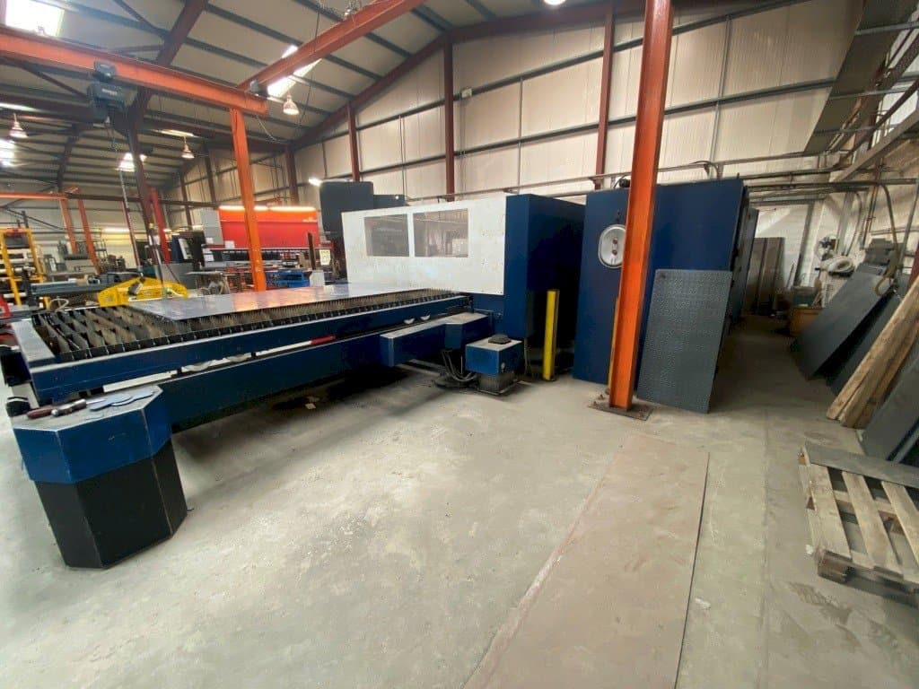 Mašīnas Trumpf TRUMATIC L3030 pretskats