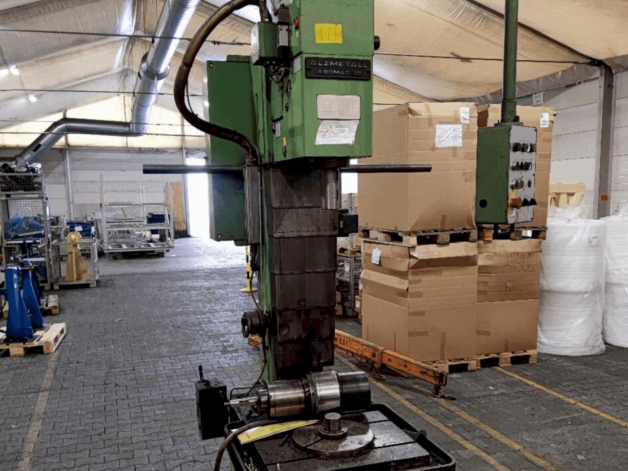 Mašīnas Alzmetall Abomat 30 pretskats