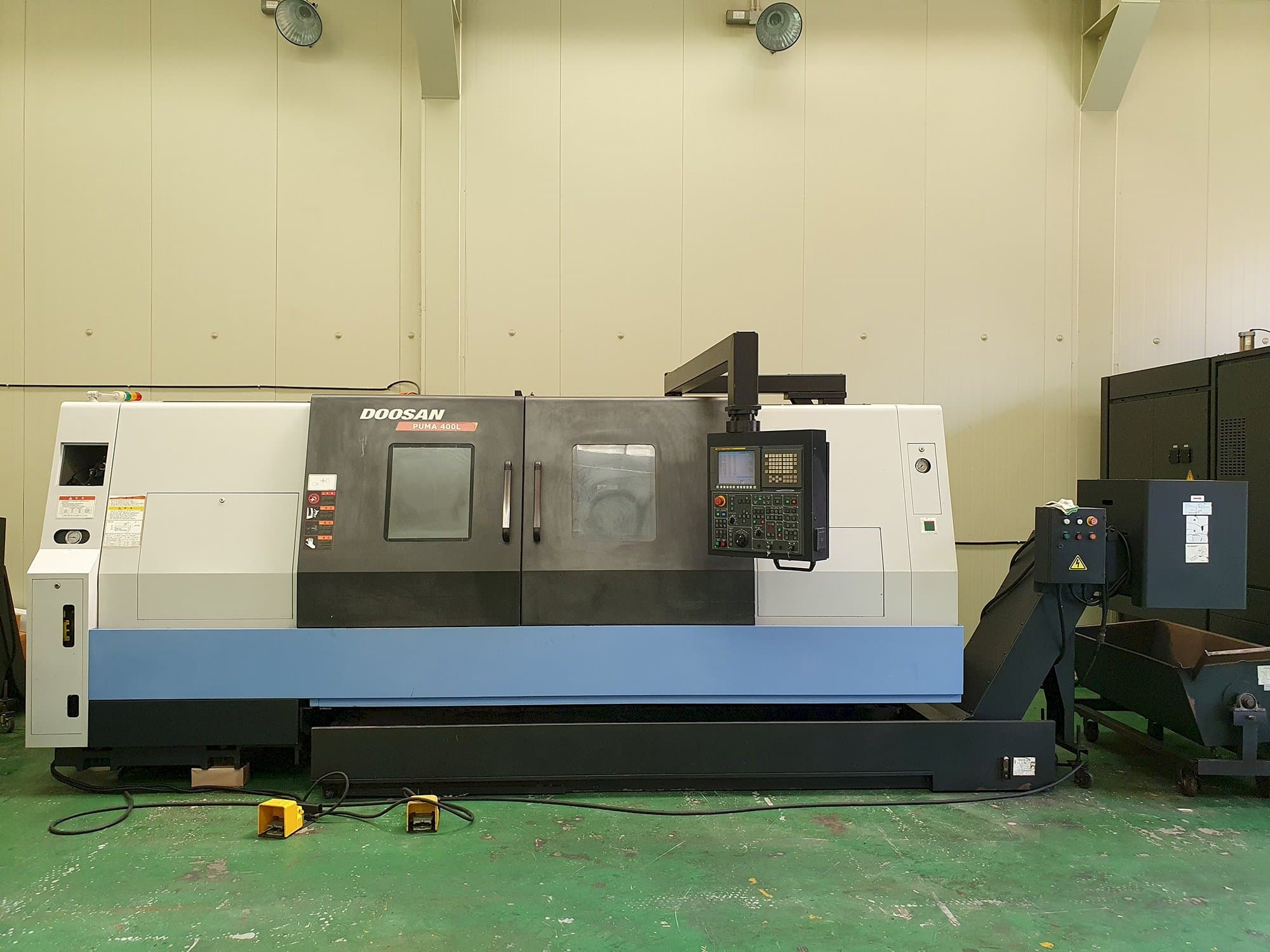 Mašīnas Doosan PUMA 400LB pretskats