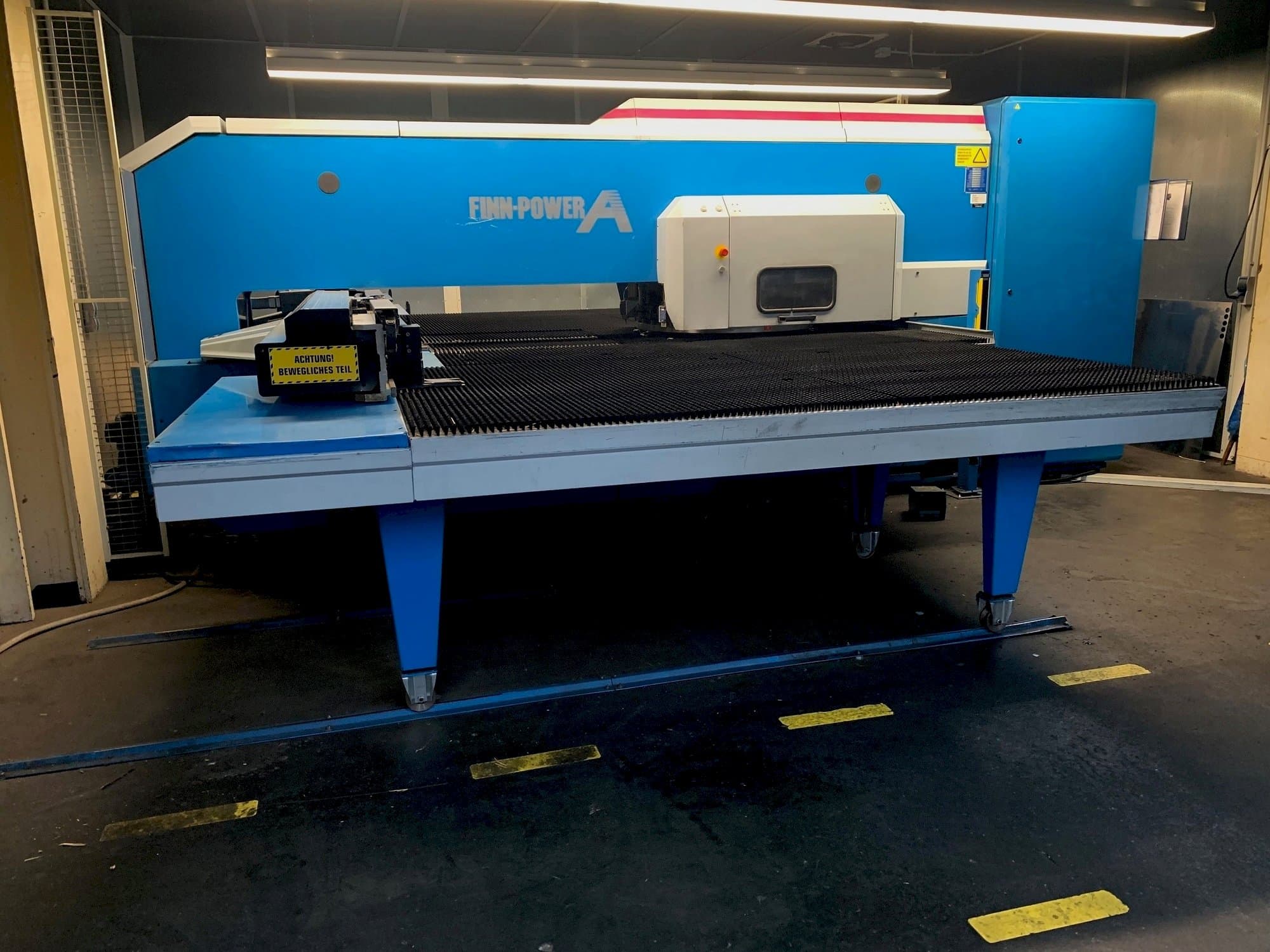 Mašīnas Finn-Power A5 SV pretskats