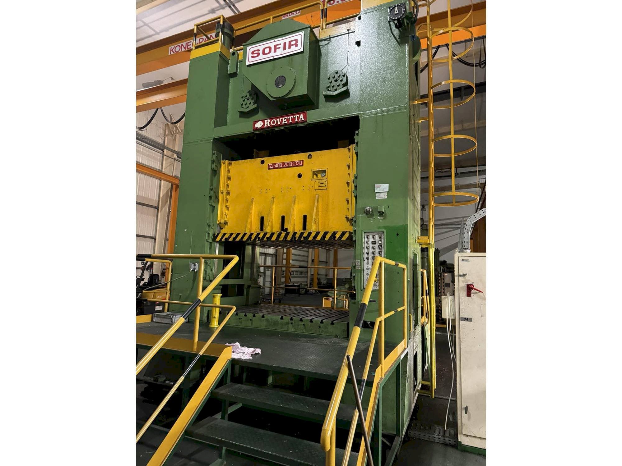 Mašīnas ROVETTA 400t pretskats