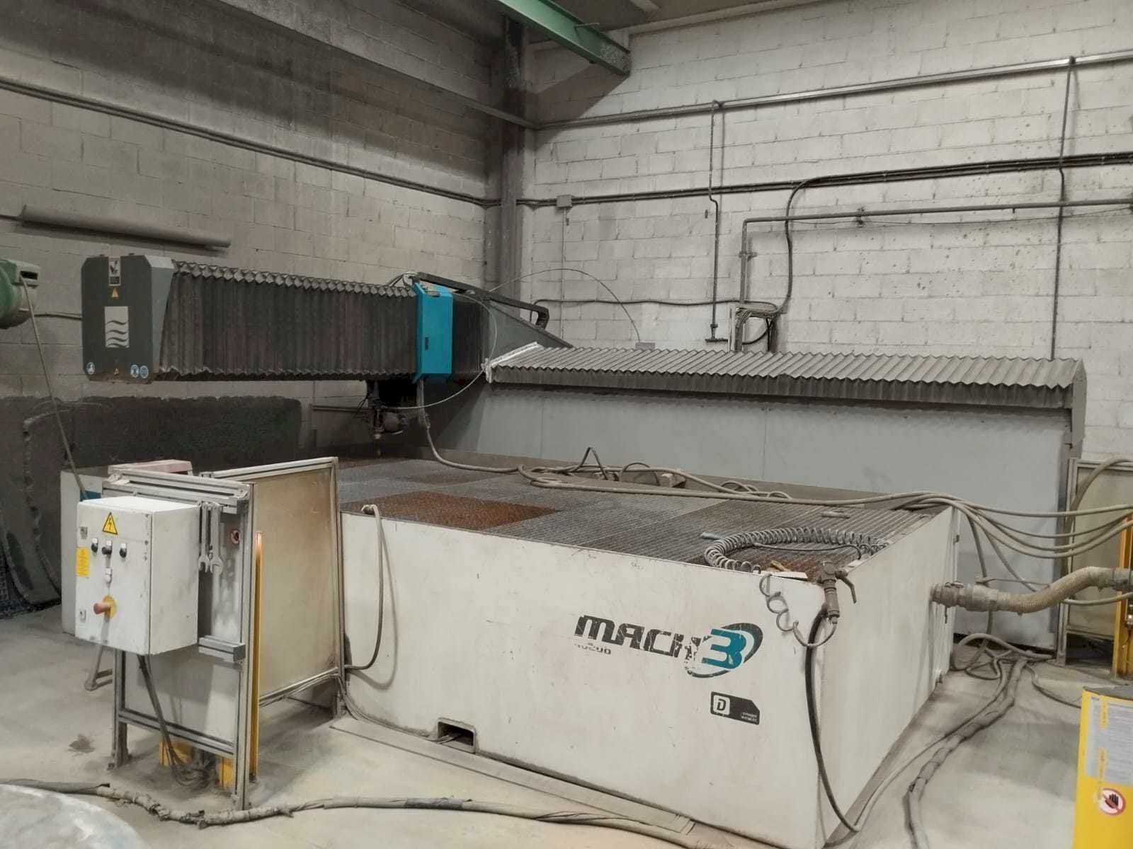 Mašīnas Flow Mach3 4020B pretskats