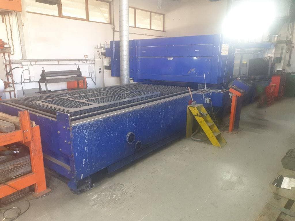 Mašīnas Bystronic ByStar 3015 pretskats
