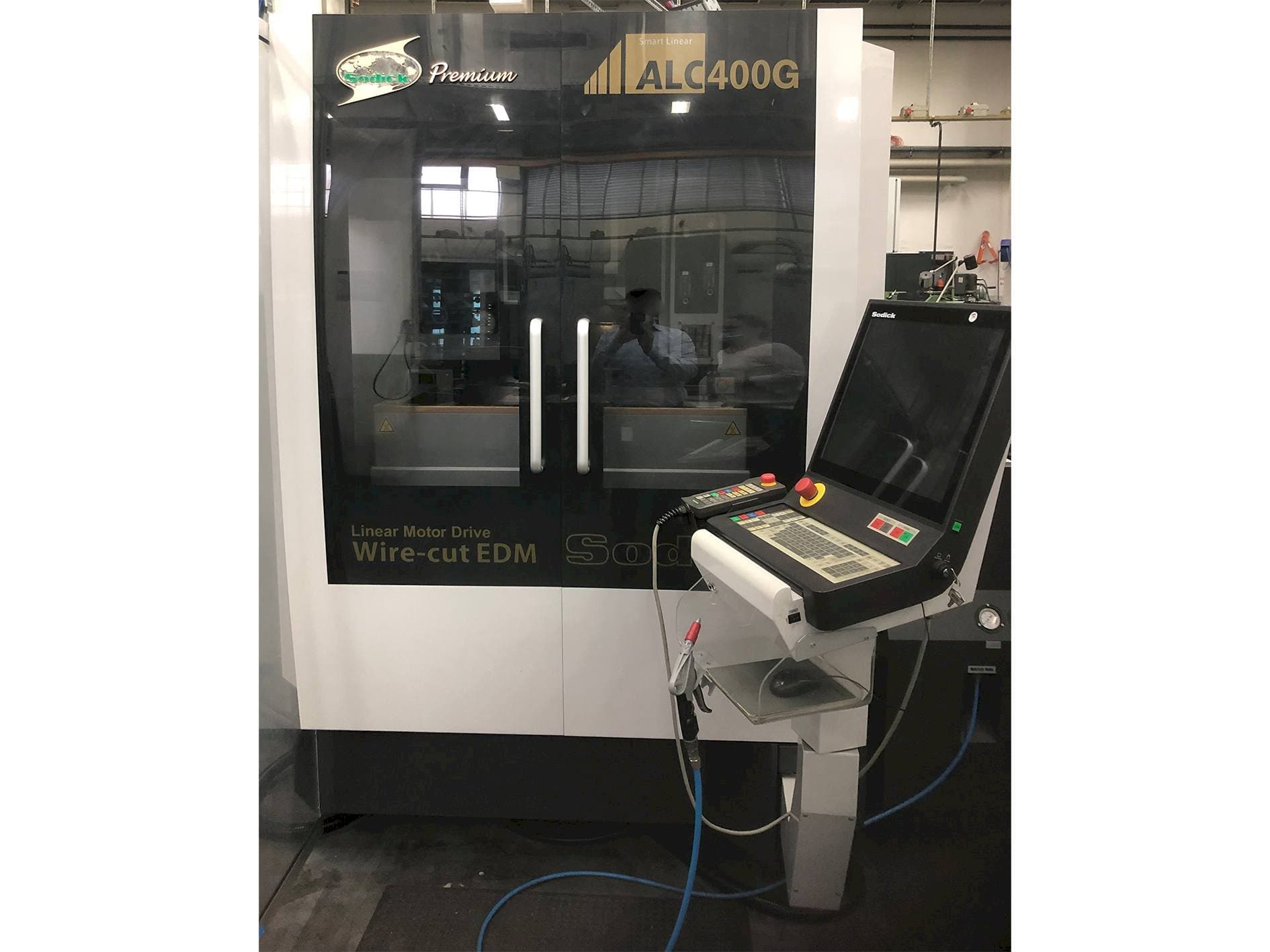 Mašīnas Sodick ALC400G pretskats