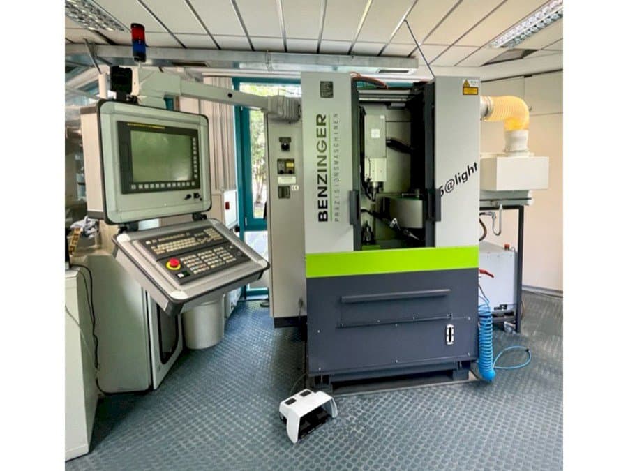 Mašīnas Benzinger 5@light  pretskats