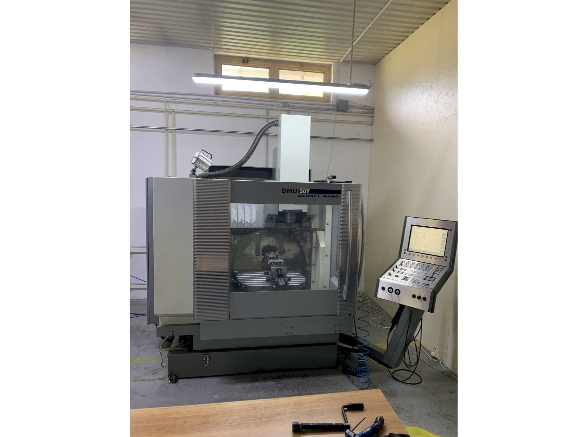 Mašīnas DECKEL MAHO DMU 50T pretskats