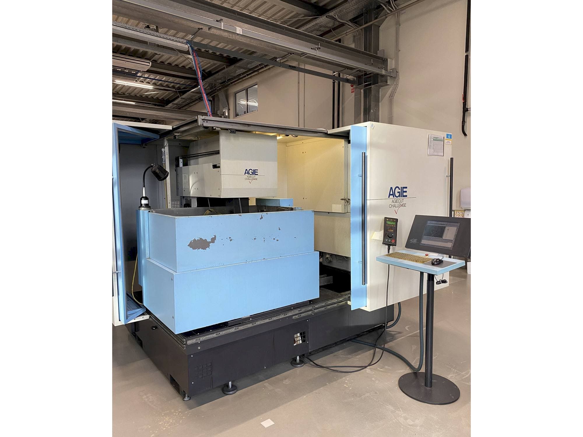 Mašīnas AGIE AGIECUT VERTEX 3  pretskats