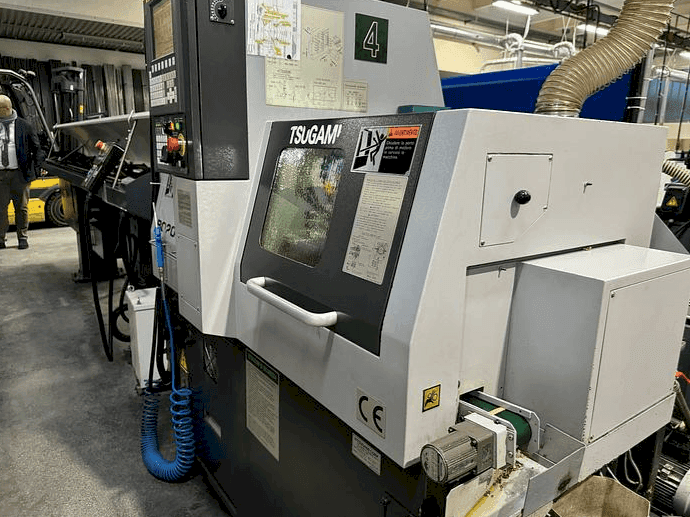 Mašīnas TSUGAMI B0205E-II pretskats