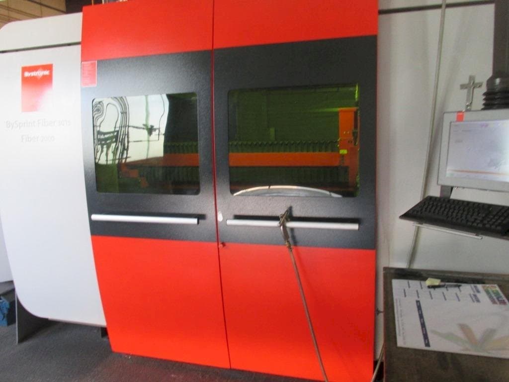 Mašīnas Bystronic BySprint Fiber 3015 pretskats