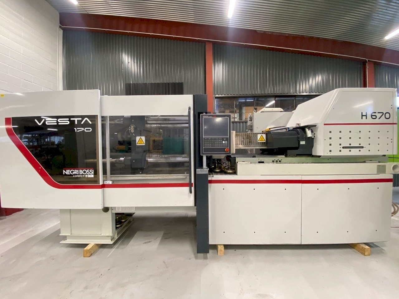 Mašīnas Negri Bossi VE170, M151 pretskats