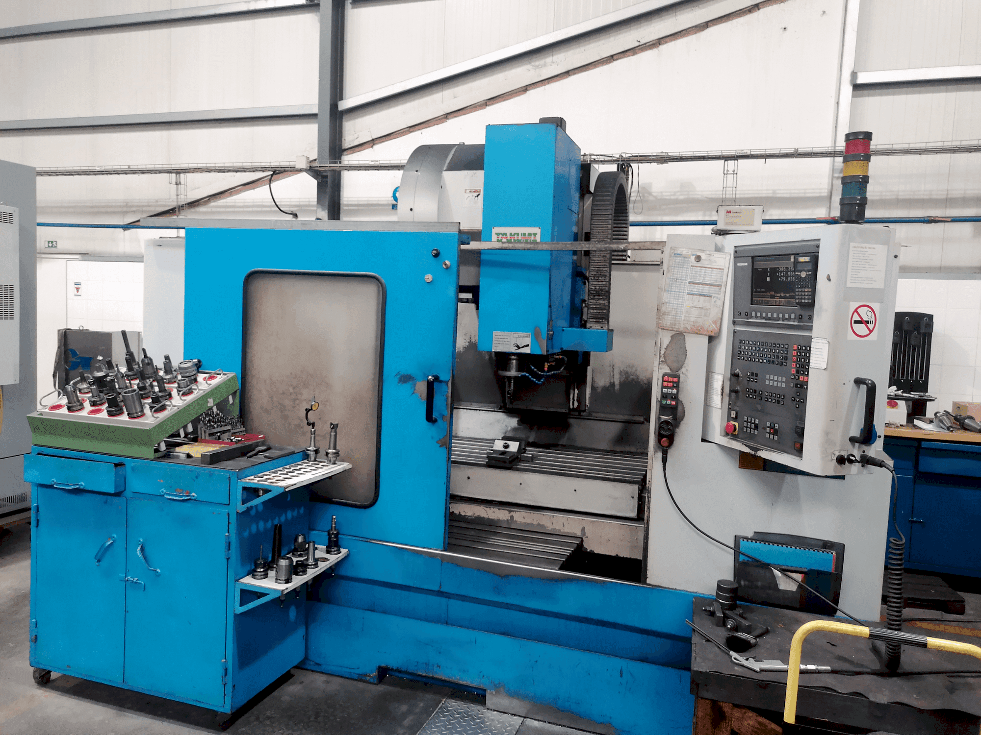 Mašīnas Takumi V11 pretskats