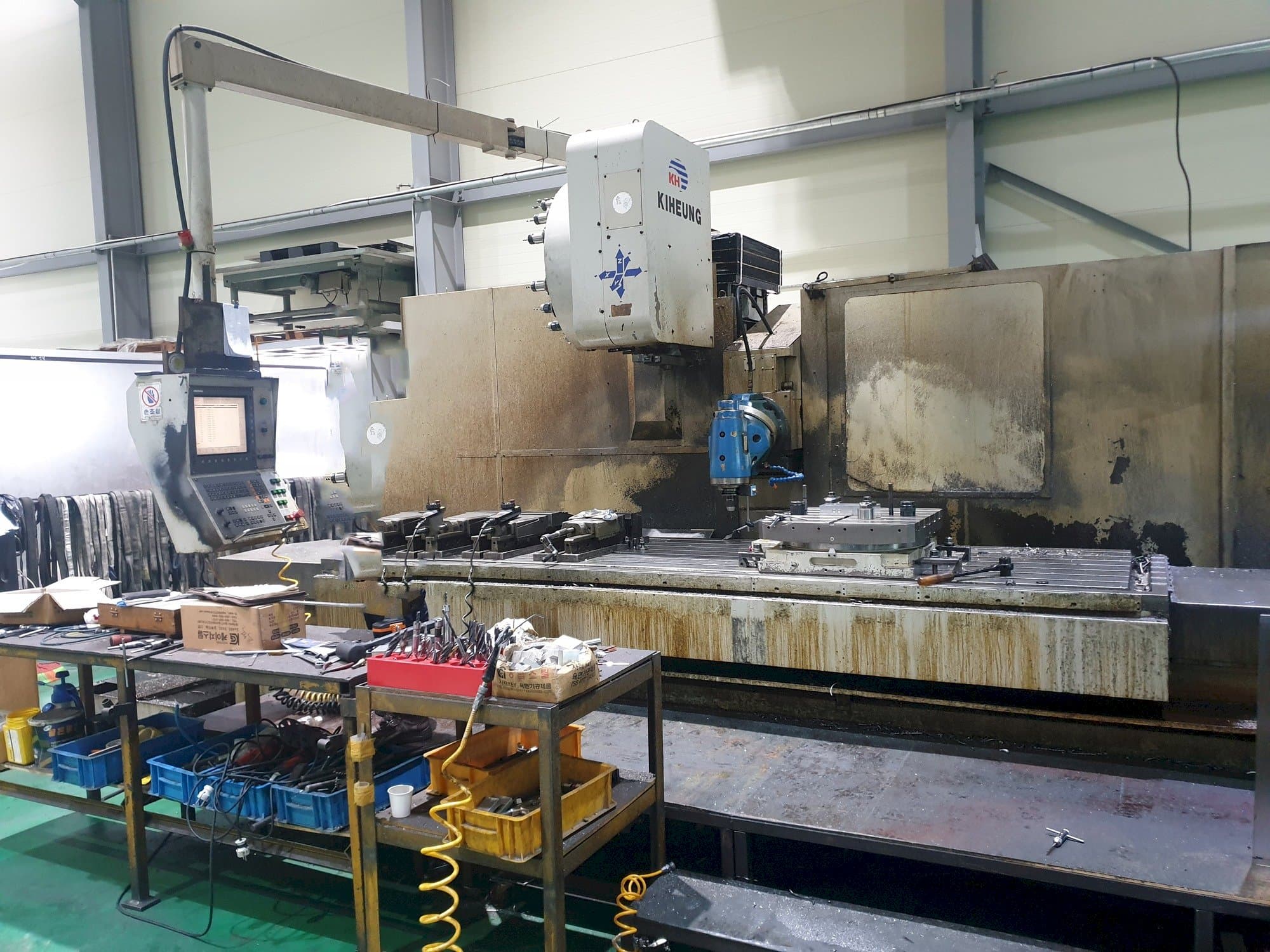 Mašīnas KIHEUNG KNC-U1000  pretskats