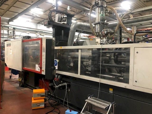 Mašīnas FERROMATIK MILACRON K320 pretskats