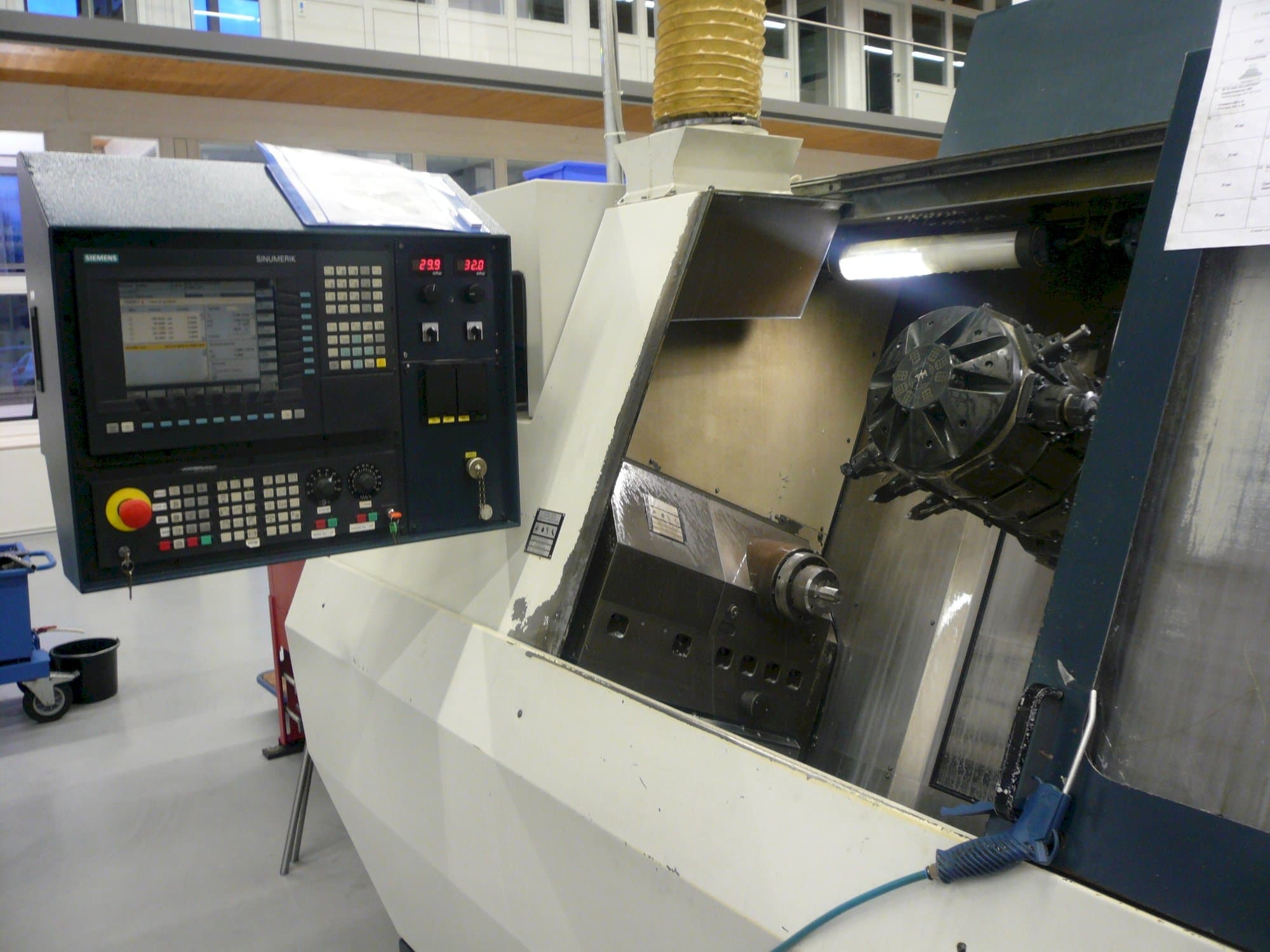 Mašīnas SPINNER TM pretskats