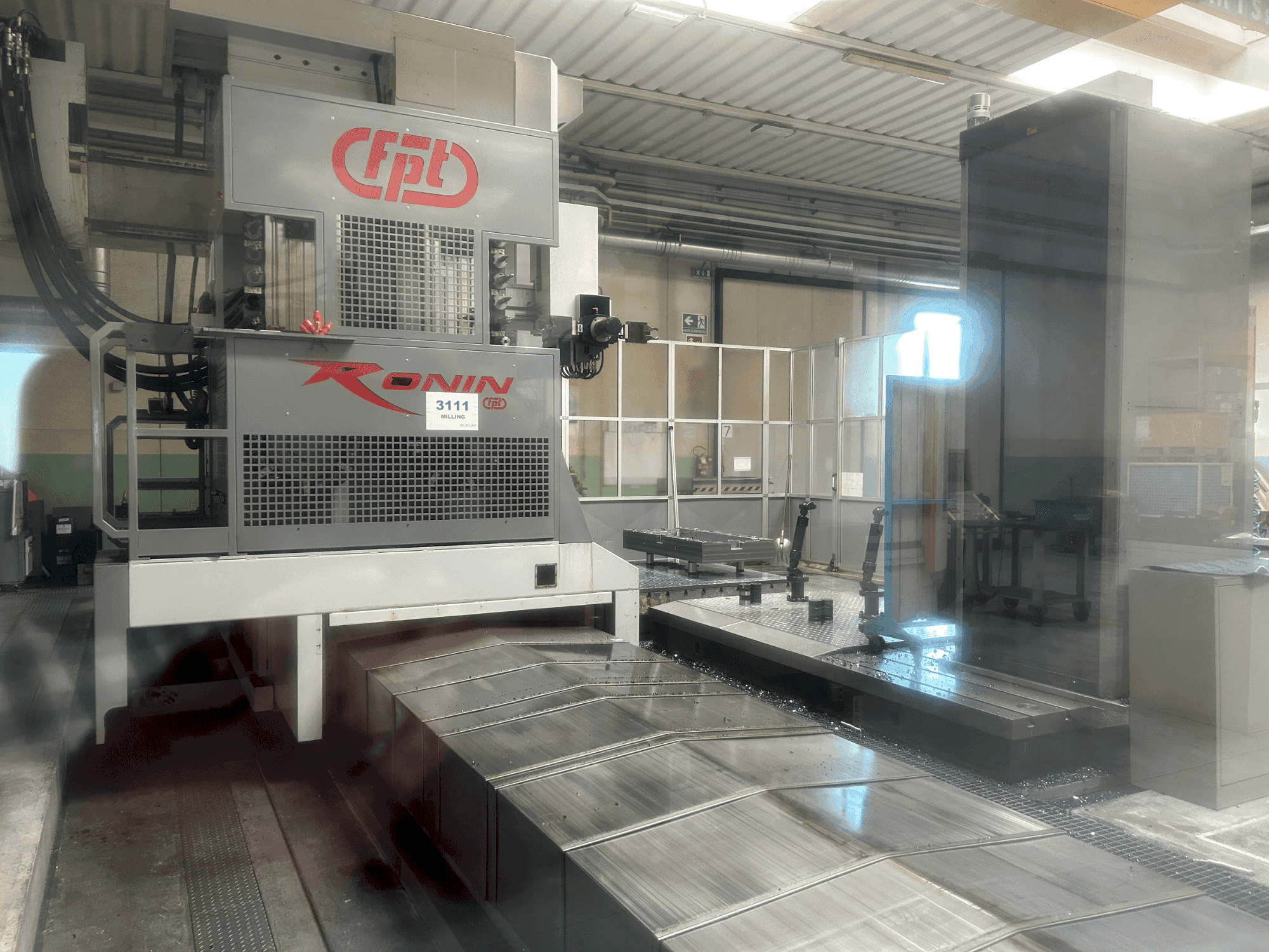 Mašīnas FPT Ronin pretskats