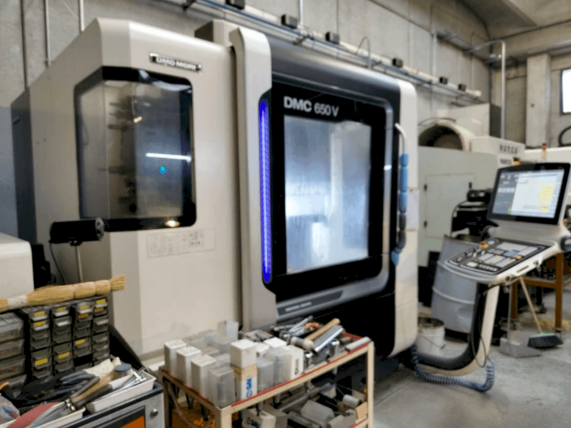 Mašīnas DMG MORI DMC 650V  pretskats