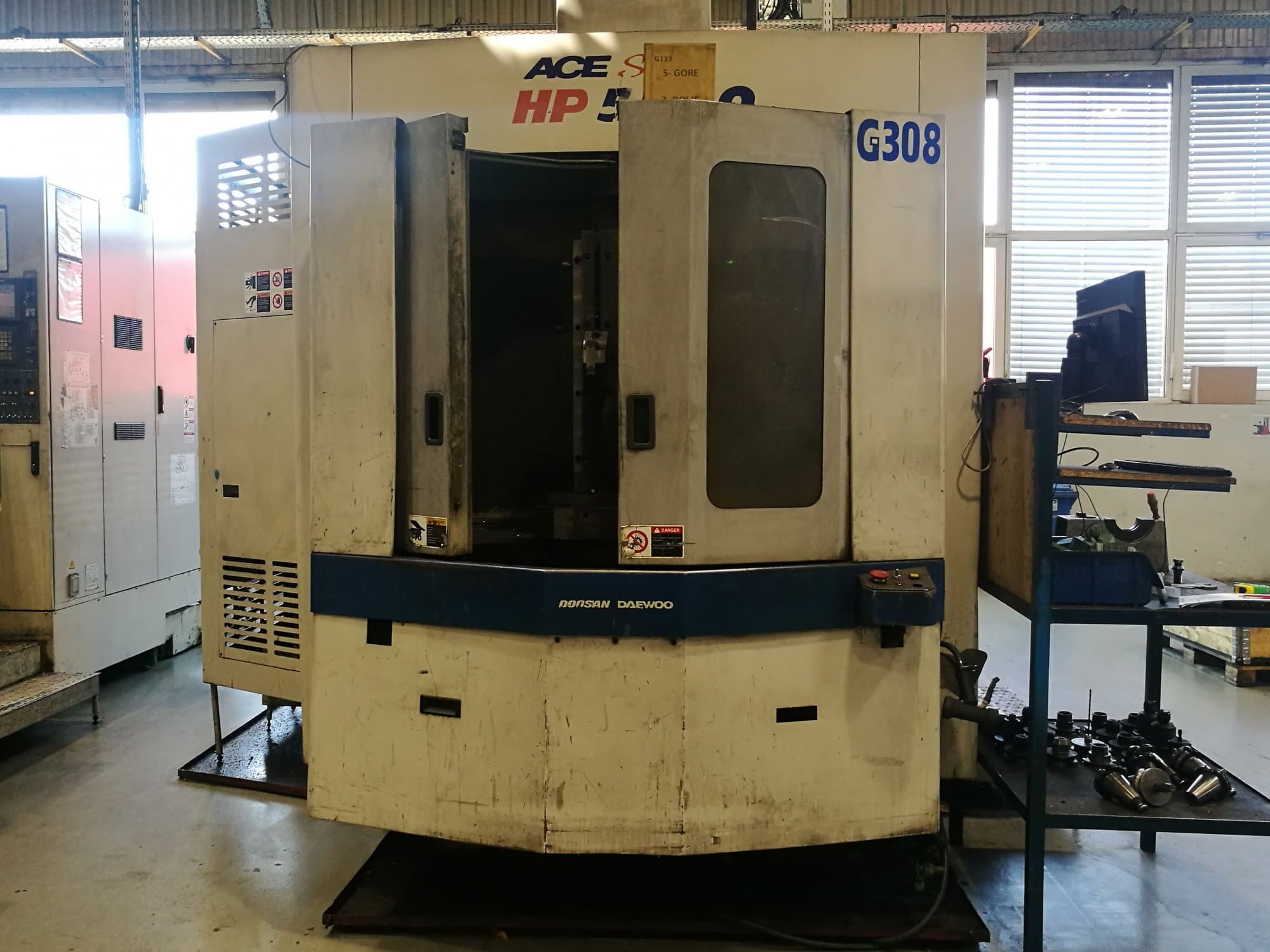 Mašīnas DAEWOO Doosan ACE HP 5500 pretskats