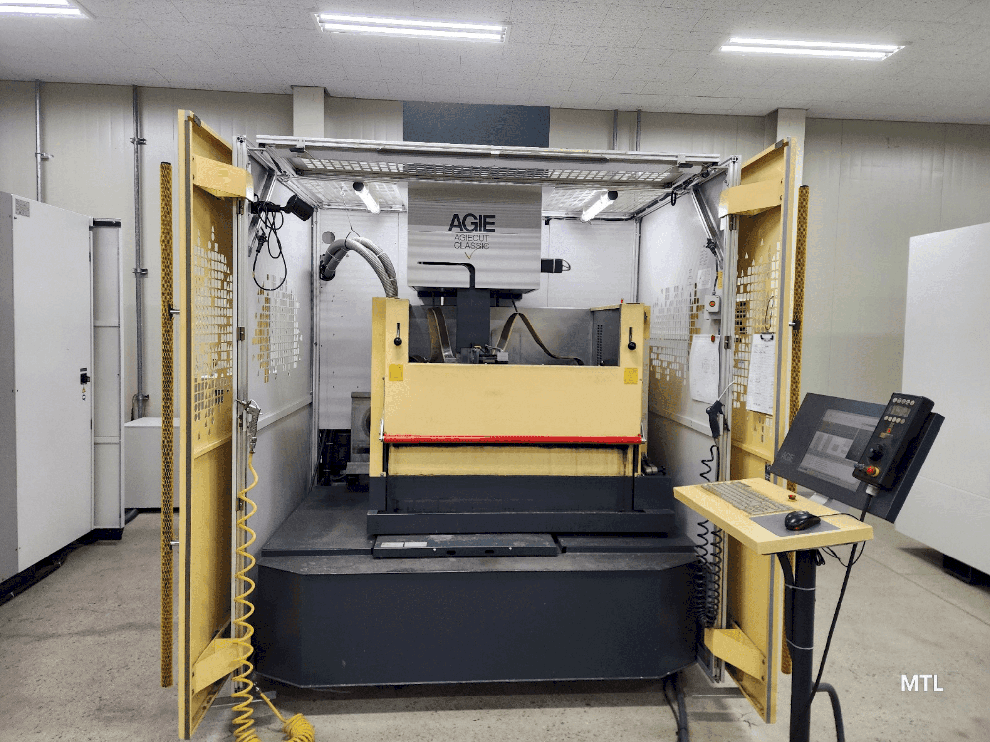 Mašīnas AgieCharmilles Agiecut Classic V3  pretskats