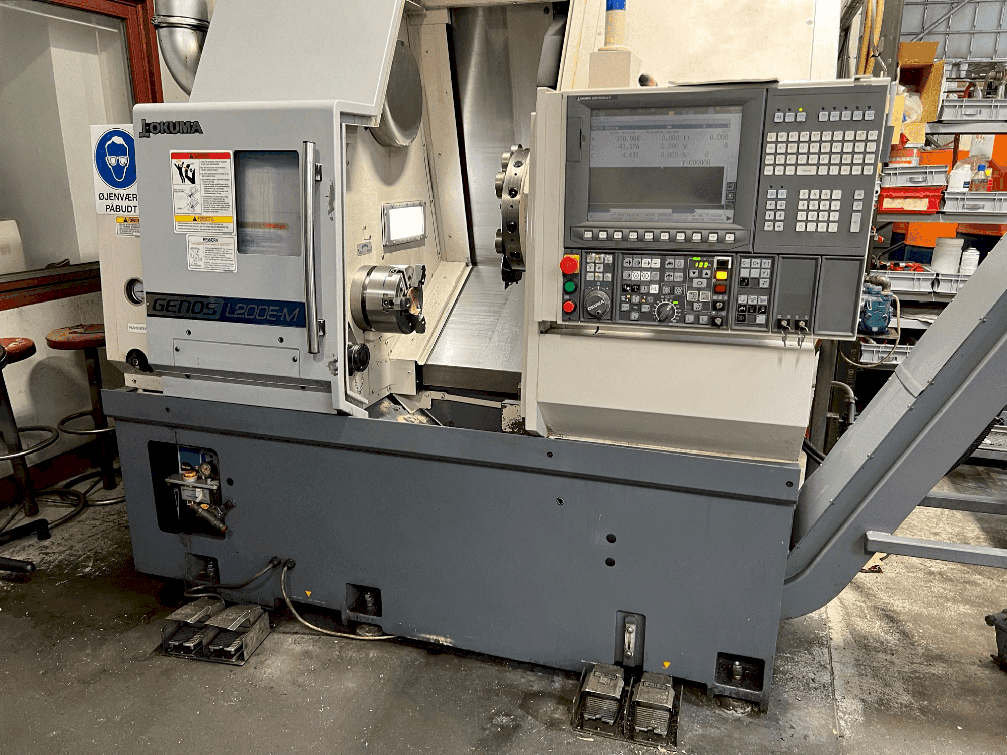 Mašīnas Okuma GENOS L200E MY pretskats