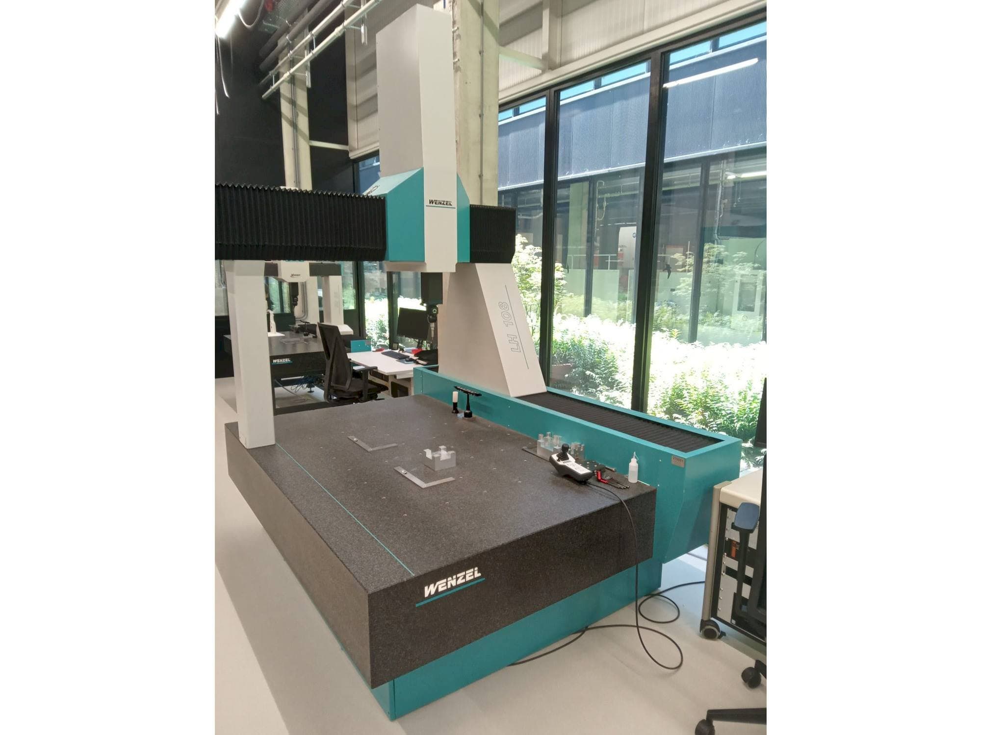 Mašīnas Wenzel LH-108 pretskats