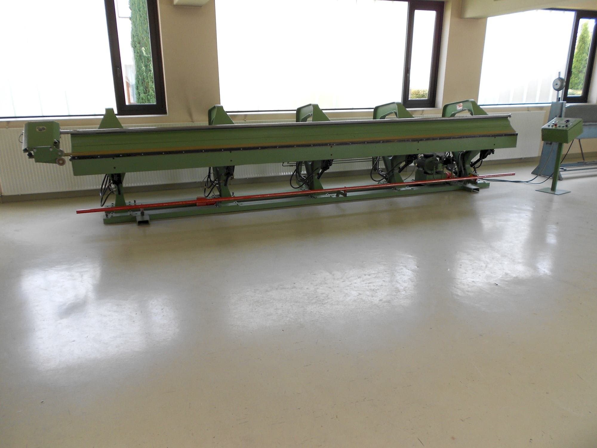 Mašīnas Biegmeister BMTH 6.125 pretskats