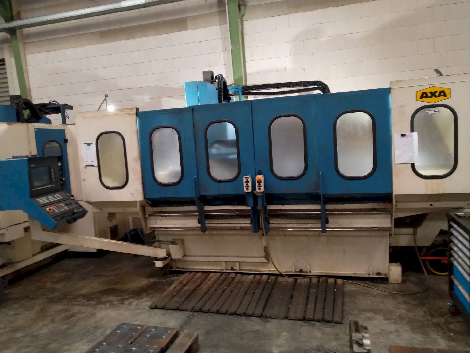 Mašīnas AXA VSC 2M  pretskats