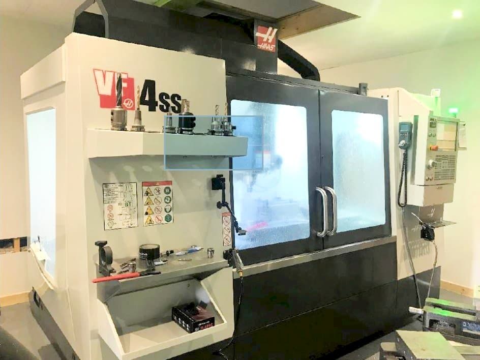 Mašīnas HAAS VF-4SS pretskats