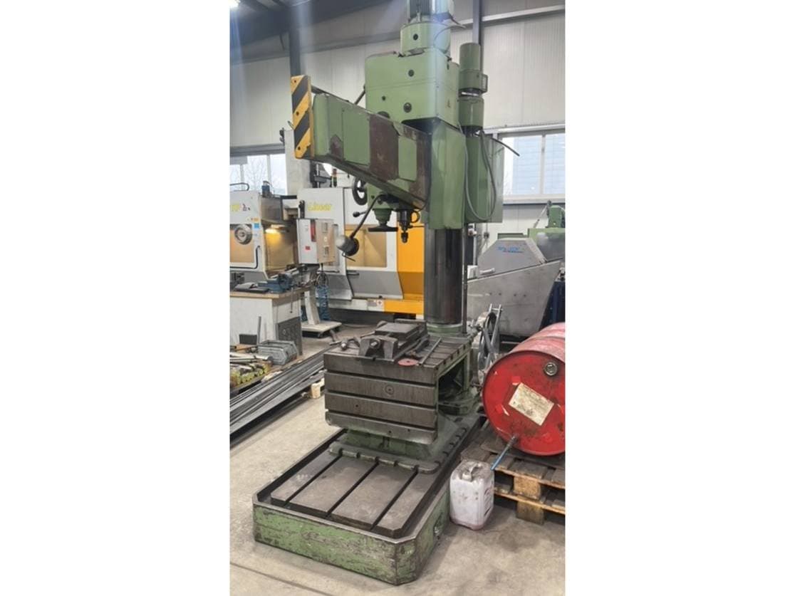 Mašīnas STAUDER 710 × 710 mm pretskats
