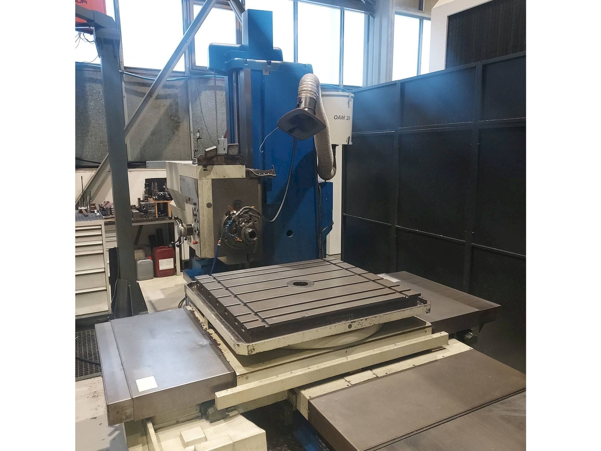 Mašīnas TOS WH 10 CNC  pretskats