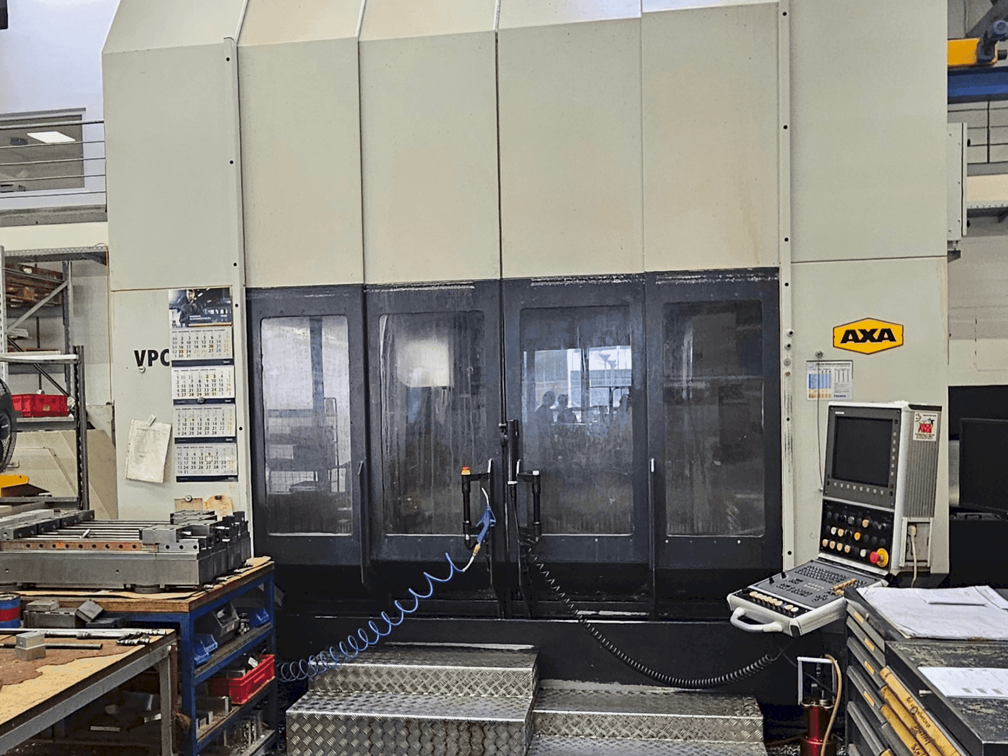 Mašīnas AXA VPC-40-U pretskats