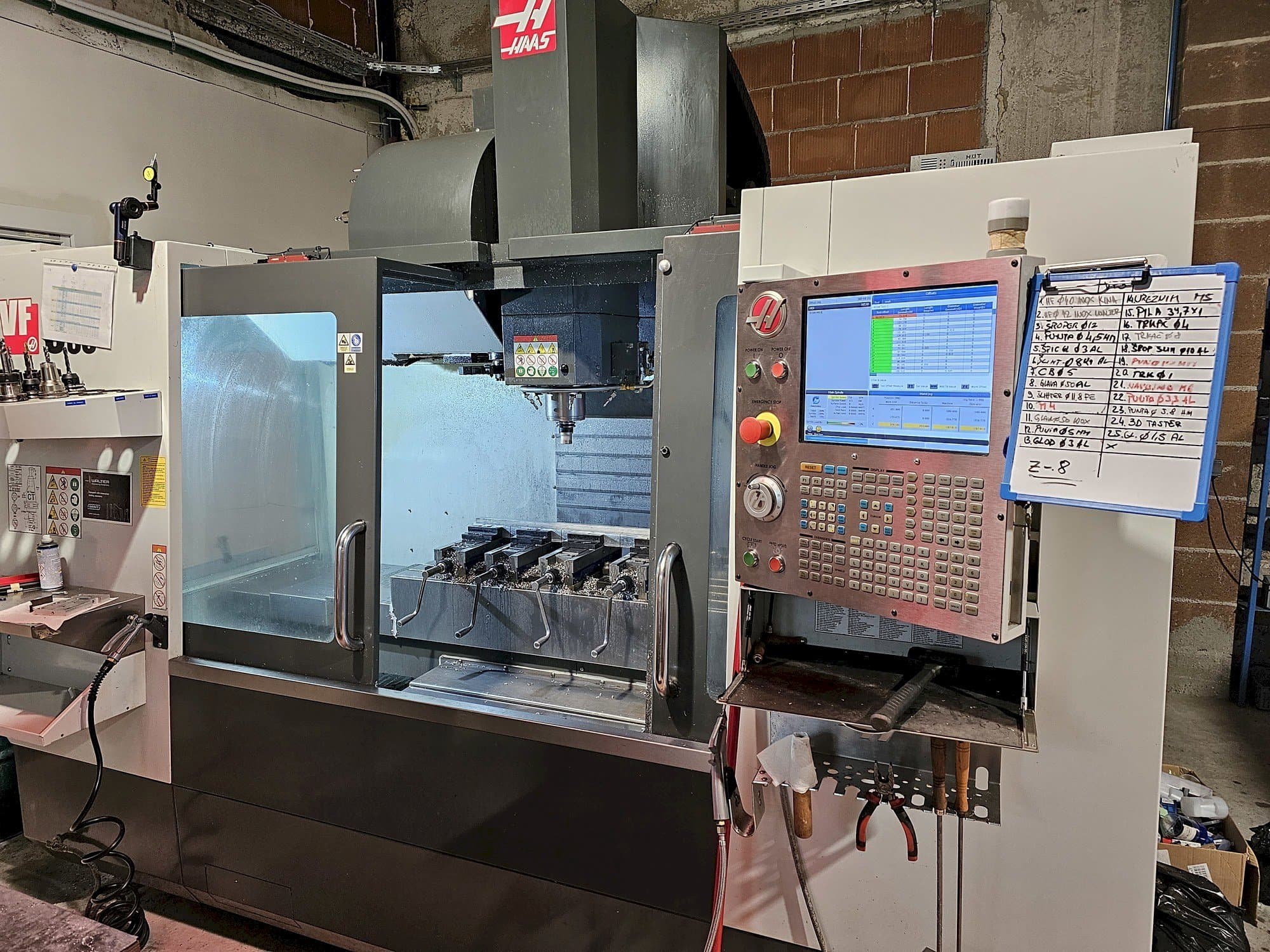 Mašīnas HAAS VS3SS pretskats