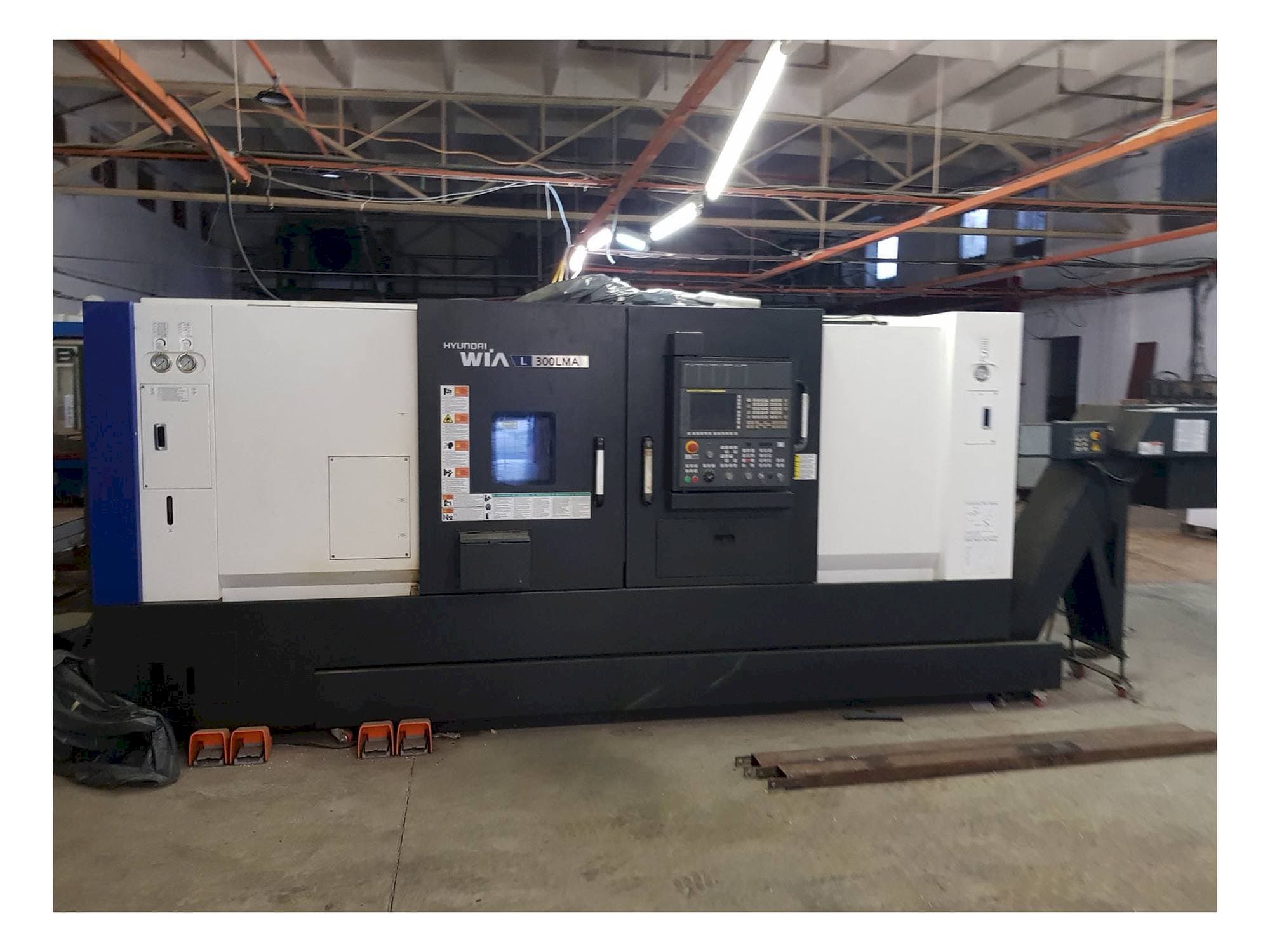 Mašīnas Hyundai Wia L300LMA pretskats