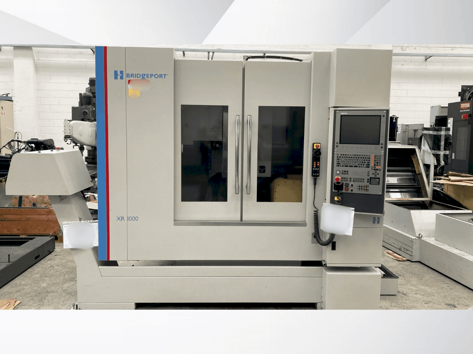 Mašīnas Bridgeport XR 1000  pretskats