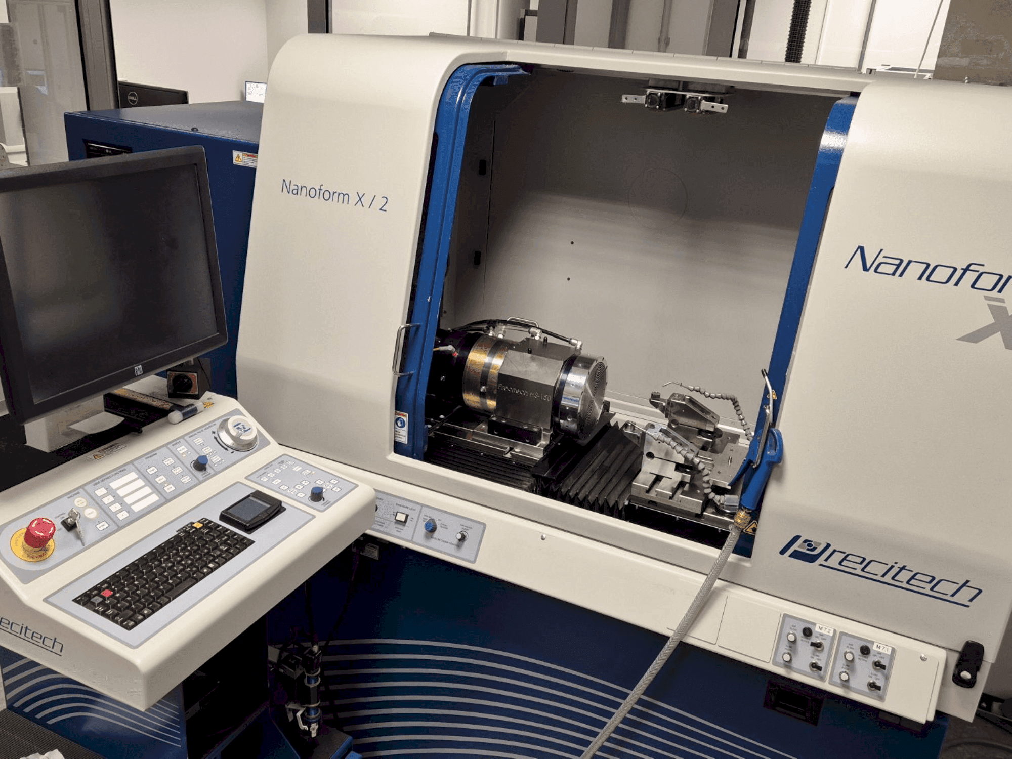 Mašīnas PRECITECH Nanoform X pretskats