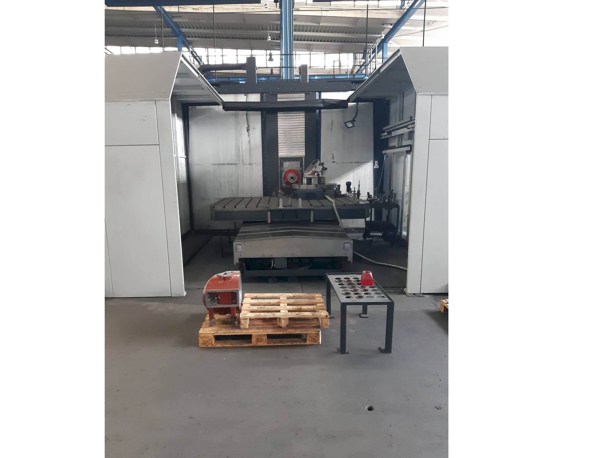 Mašīnas Tos KURZIM FOQ 80 pretskats