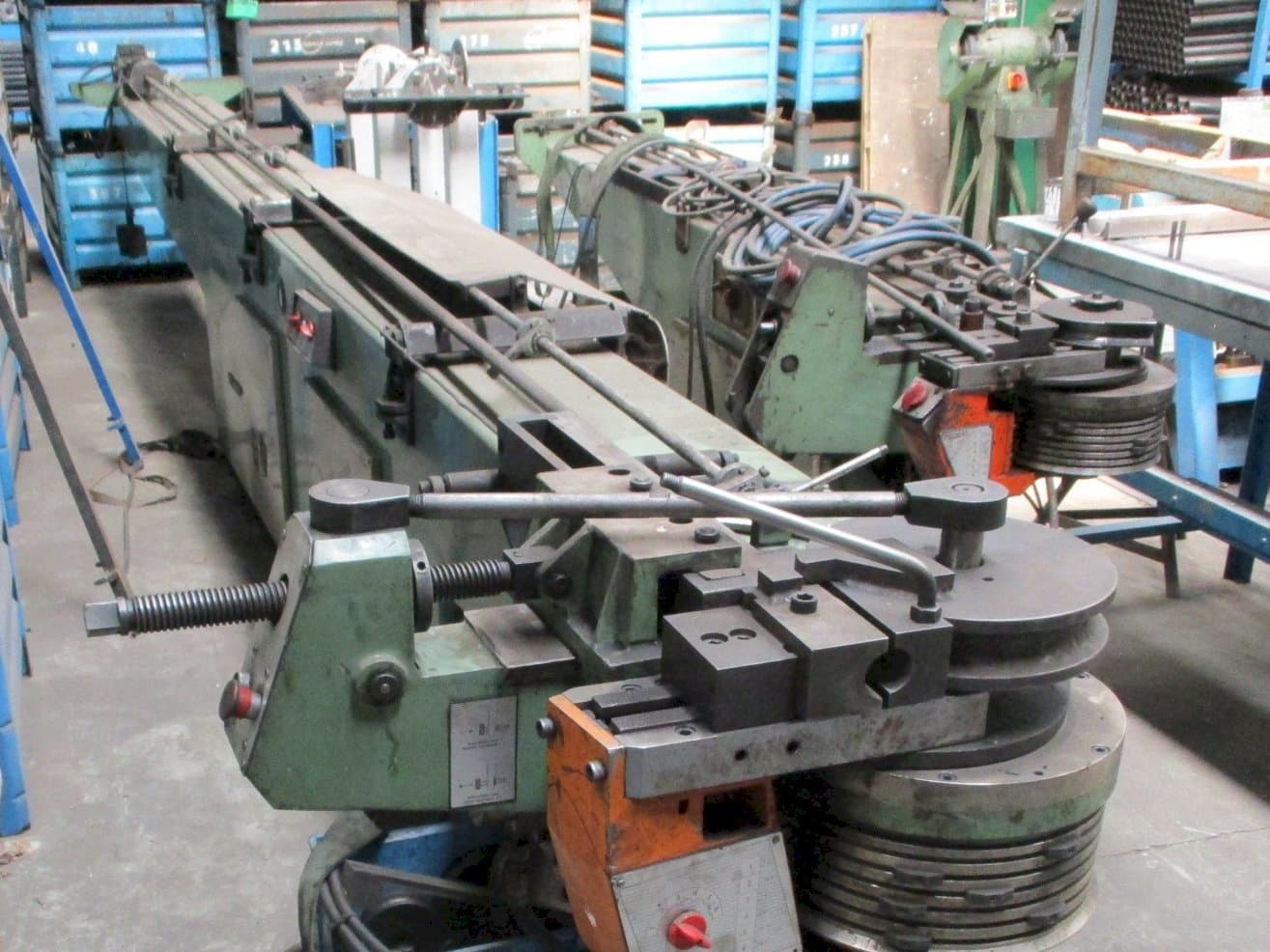 Mašīnas Tejero 55AHC pretskats