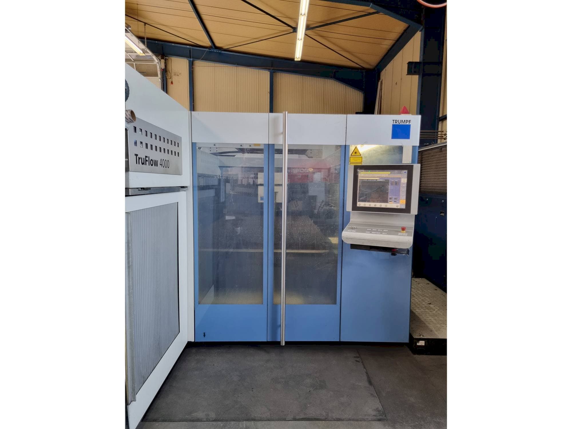 Mašīnas Trumpf TruLaser 3030 pretskats