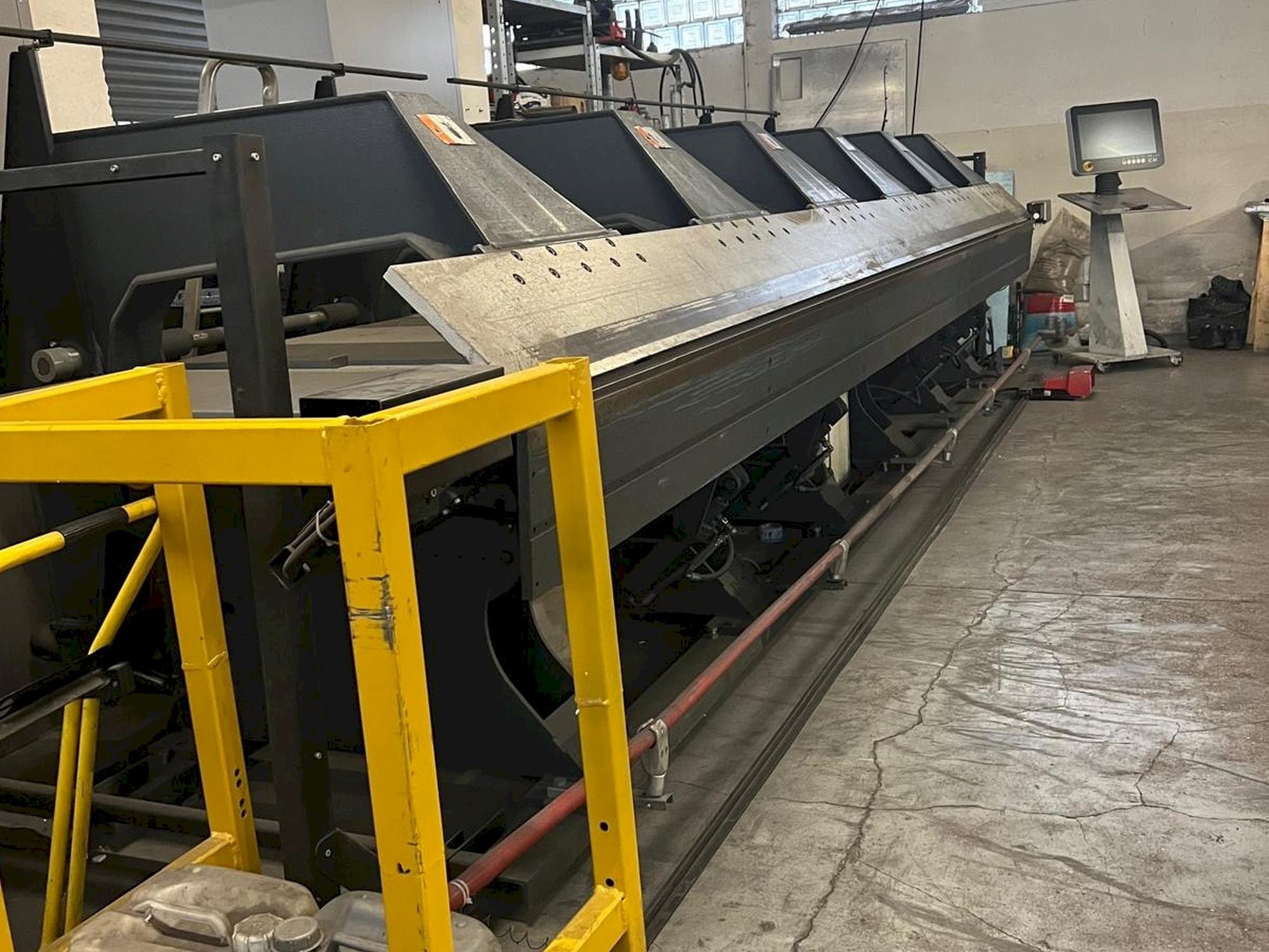 Mašīnas Jorns Norma-Line 150-6.4 pretskats