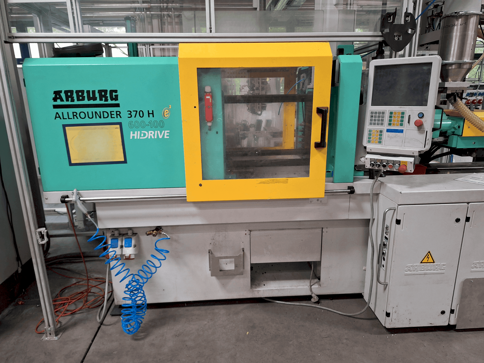 Mašīnas Arburg Allrounder 370 H 600-100 pretskats