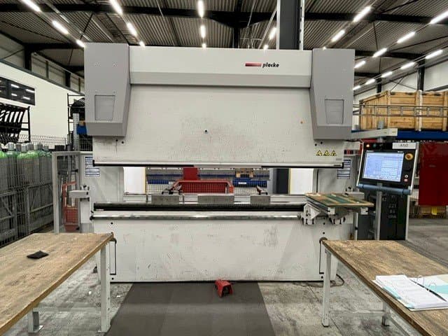 Mašīnas PLACKE HQPB P595 pretskats