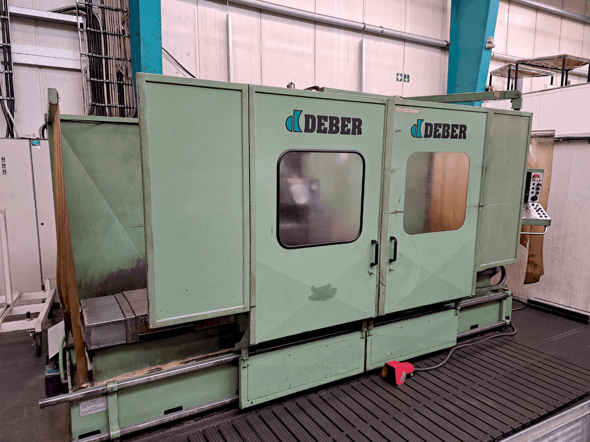 Mašīnas DEBER Dinamyc 2 pretskats