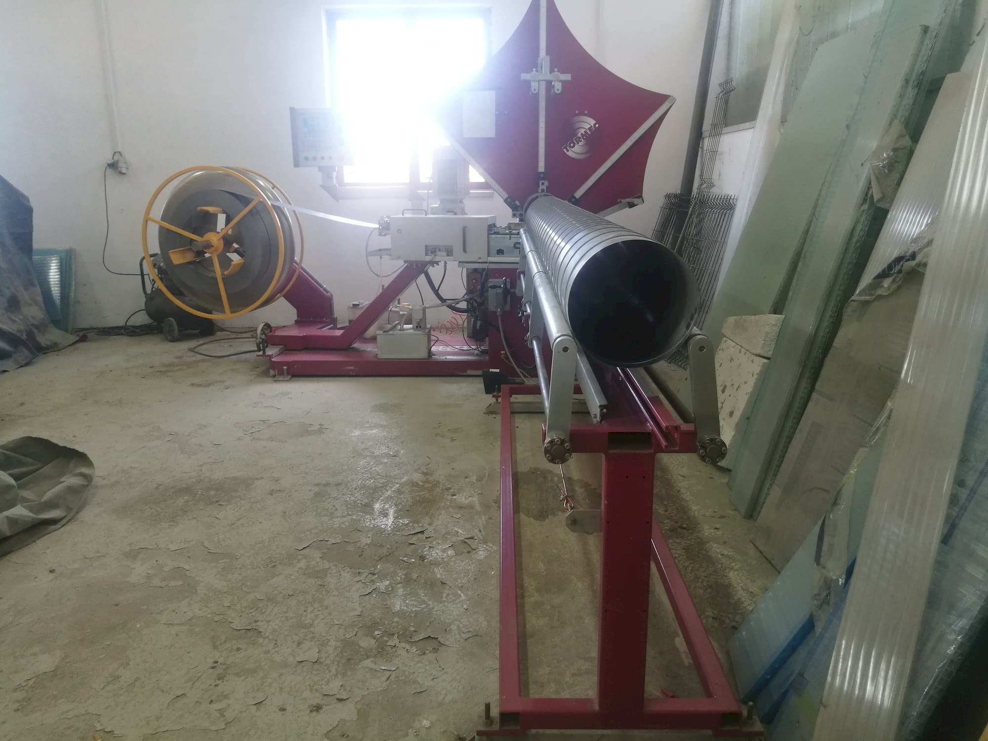 Mašīnas Tormec Tubo-S pretskats