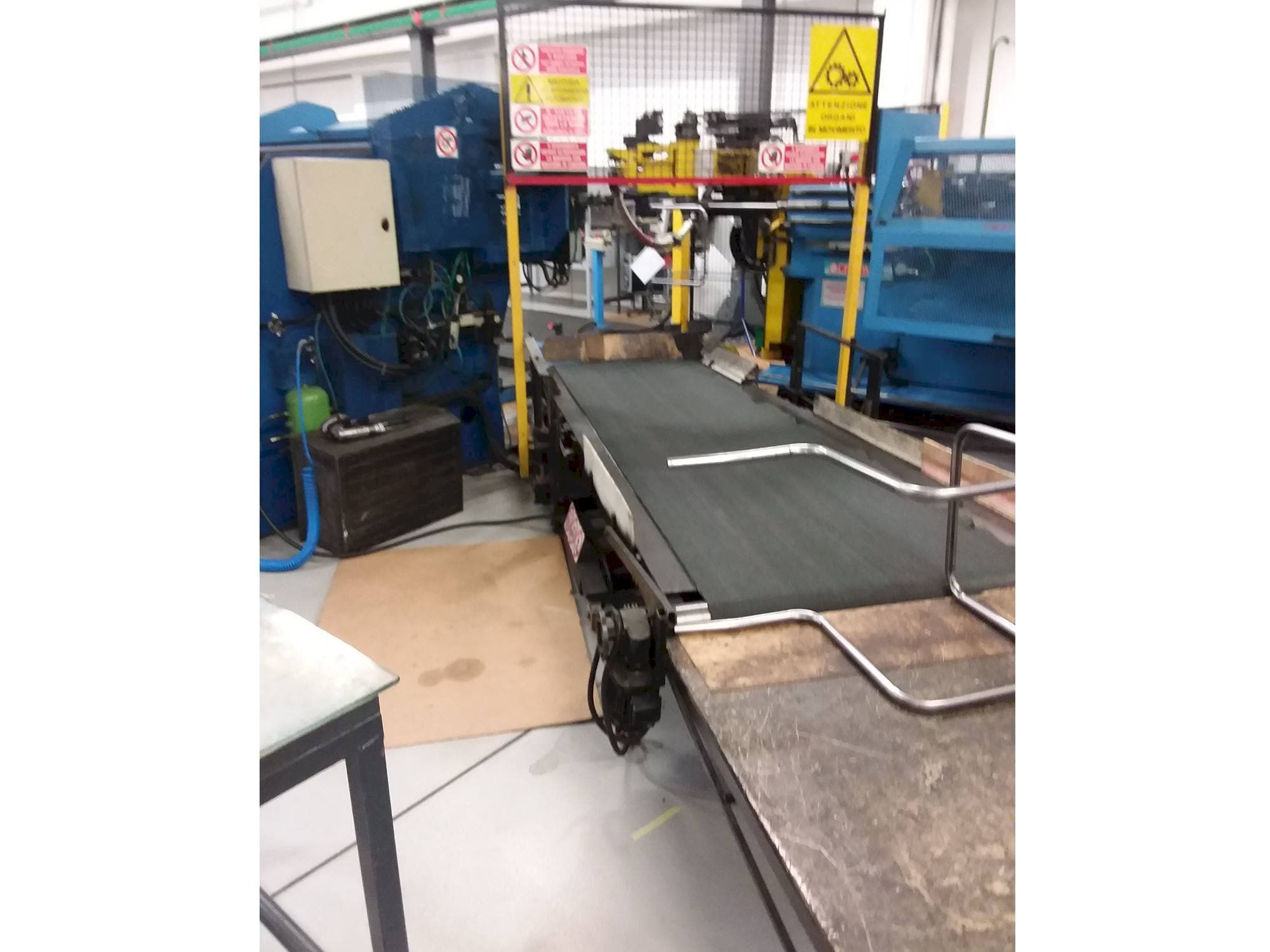 Mašīnas Crippa 532  pretskats